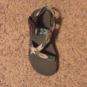 lightly used chacos